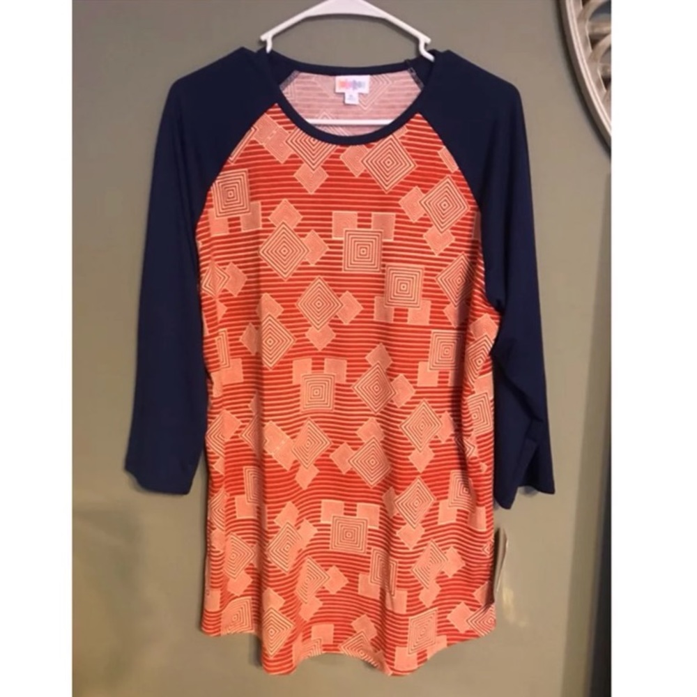 LulaRoe Randy Shirt